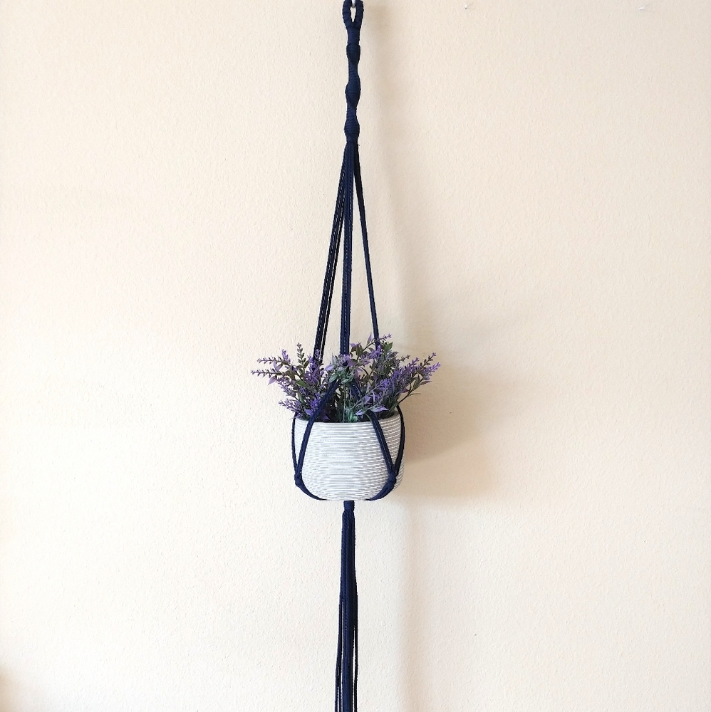💐Handmade Macrame Plant Hanger💐 - Picture 1 of 5